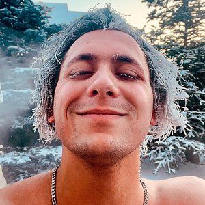 Meet your Posher, Sean